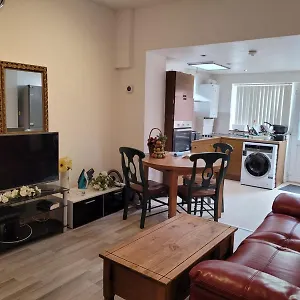 Homestay Single Bedroom Near Qmc, Nottingham